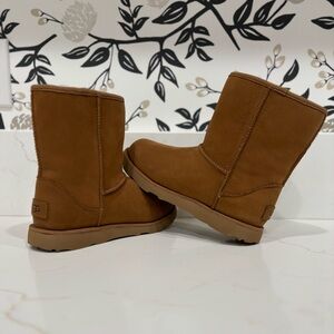 UGG Kids Weatherproof boots (Brand new!)